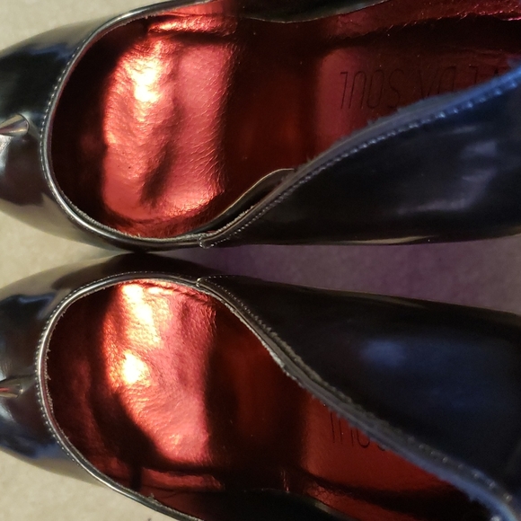 Veda Soul Bond-Worn Once-Spikes-Gun Metal Gray Metallic - Picture 9 of 14